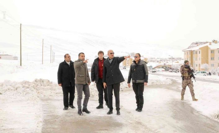 İpekyolu’nda karla mücadele çalışması