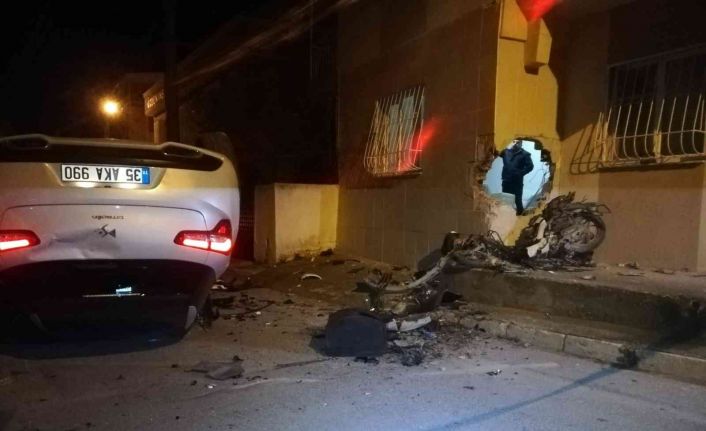 İzmir’de film sahnelerini aratmayan kovalamaca: İş yeri sahibi kovaladığı motosiklet hırsızı zanlısına otomobille çaptı: 1 ölü, 2 yaralı