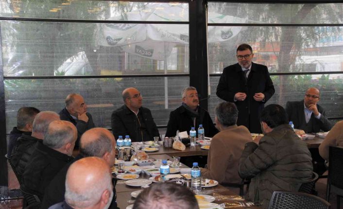 İzmir’deki Gıda Çarşısı’nın giriş-çıkış sorununa bağlantı yolu ile çözüm