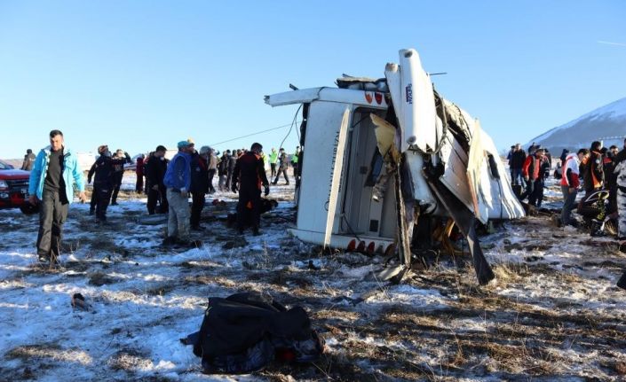 Kayseri’de 2 öğrencinin öldüğü korkunç kazanın görüntüsü ortaya çıktı