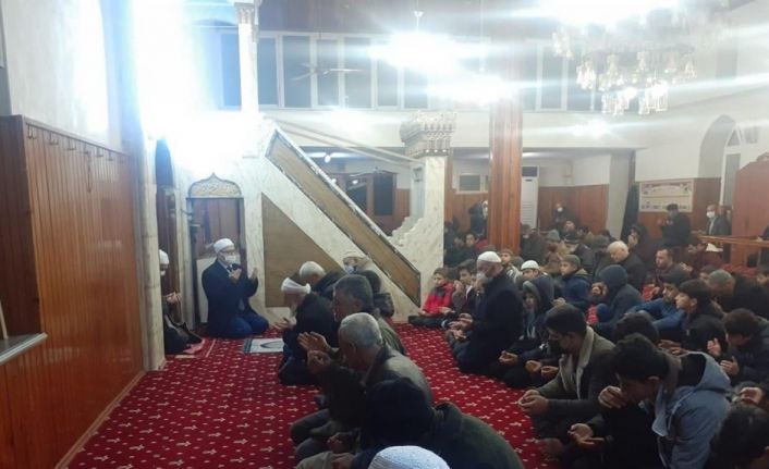 Kilis’te sabah namazı buluşması