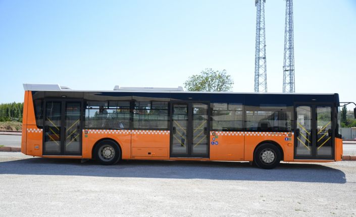 Kırşehir Belediyesi’nden öğrenciye ‘Halk Otobüsü’ desteği