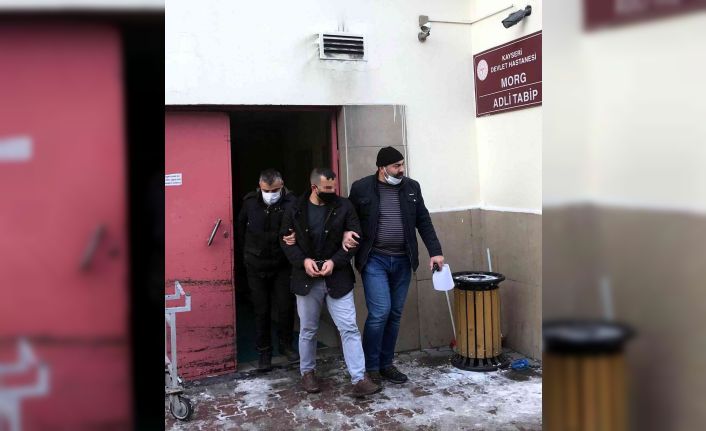 Mahkeme çıkışı bir kişiyi öldüren şahıs adliyeye sevk edildi