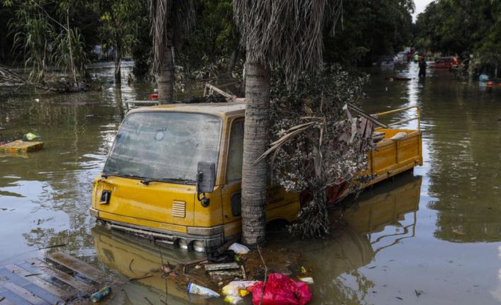 Malezya’da 1,5 milyar dolarlık hasar