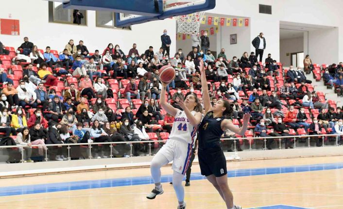 Mersin Büyükşehir MSK Kadın Basketbol Takımı, Fenerbahçe Gelişim’i 76-55 yendi