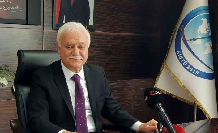 Nihat Hatipoğlu’dan Sezen Aksu’ya tepki