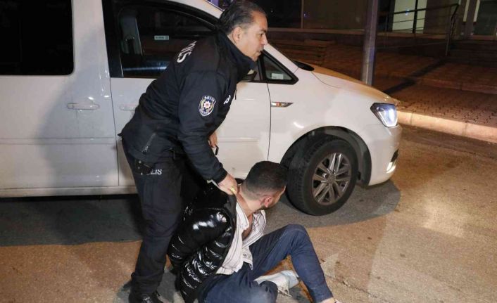Polisten kaçan alkollü sürücü ortalığı birbirine kattı
