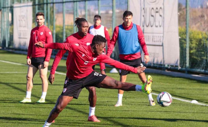 Samsunspor ile Balıkesirspor 17. randevuya çıkıyor