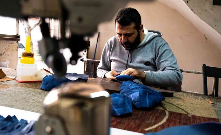 Saya ustaları dertli: "İşçiliğine 15 lira veriyorlar, mağazada 800 liraya satılıyor"