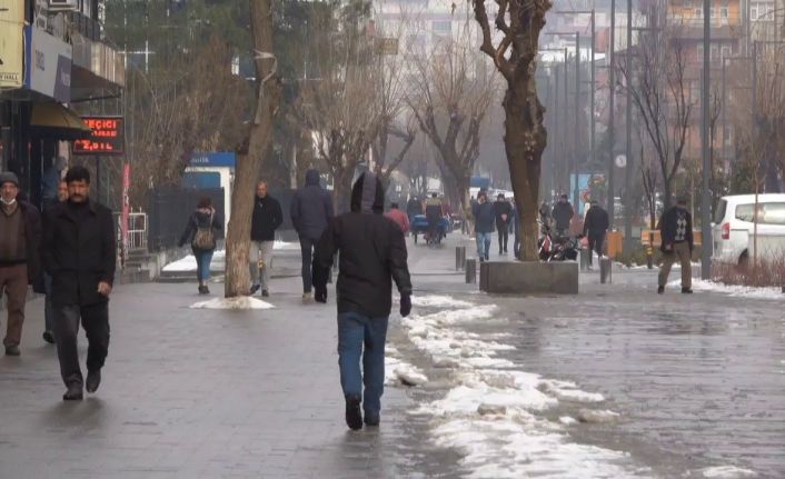 Siirt’te Omicron varyantında artış: Çocuklar servisleri, yaşlılar yoğun bakım ünitesini doldurdu