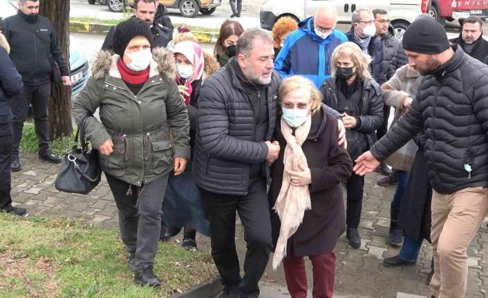 Silahlı saldırı sonucu öldürülen avukat Şafak Mahmutyazıcıoğlu’nun ailesi Fındıklı’da taziyeleri kabul ediyor