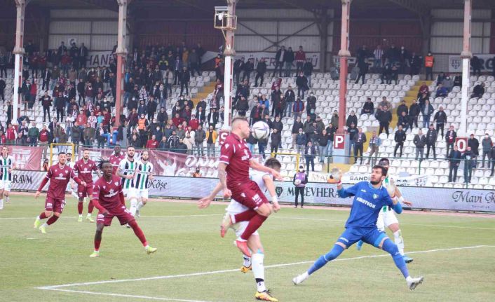 Spor Toto 1. Lig: Bandırmaspor: 3 - Denizlispor: 4