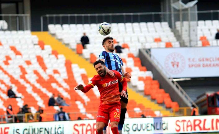 Spor Toto Süper Lig: Adana Demirspor: 1 - Kayserispor: 0 (İlk yarı)