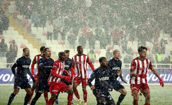 Spor Toto Süper Lig: DG Sivasspor: 1 - Trabzonspor: 1 (Maç sonucu)