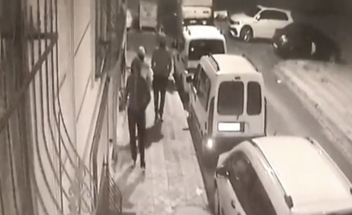 Sultangazi’de hırsız girdiği evden aldığı anahtarla 250 bin TL’lik otomobili çaldı