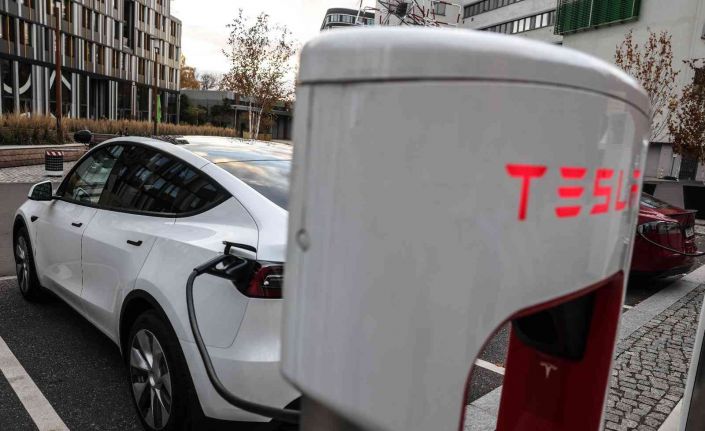 Tesla, Türkiye’de 10 yeni hızlı şarj merkezini devreye alıyor
