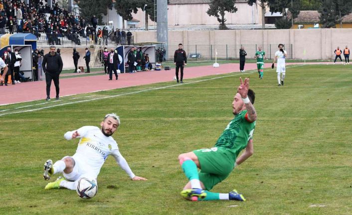 TFF 2. Lig: Tarsus İdman Yurdu: 1 - Isparta 32 Spor: 2