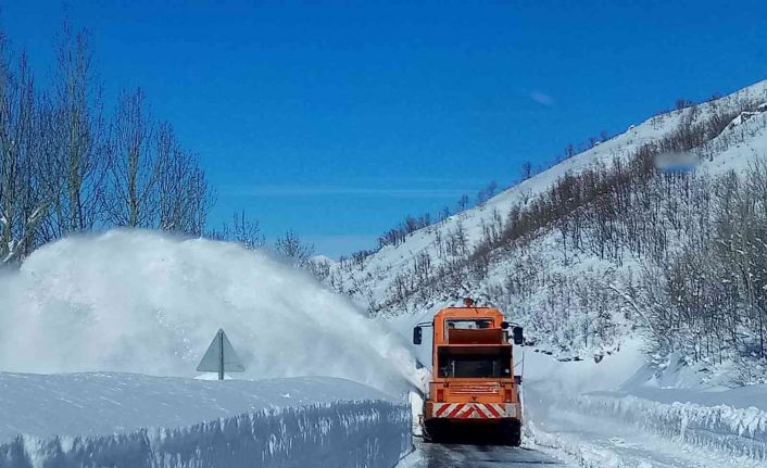 Tunceli’de 154 köy yolu ulaşıma kapandı, bir ilçede eğitime ara verildi