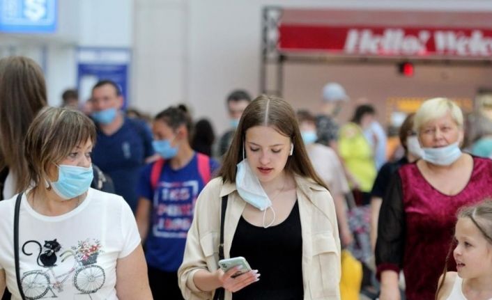 Uçak seyahatlerinden önce aşısız ve korona virüs atlatmamış vatandaşlar PCR testi verecek