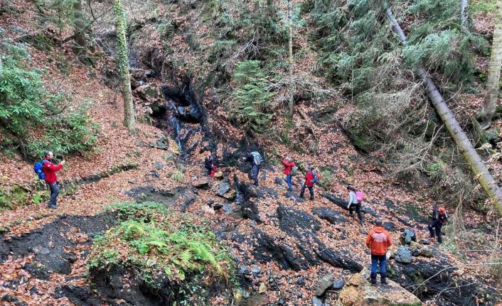 Üniversite öğrencilerine kanyonlar ve göletler tanıtıldı