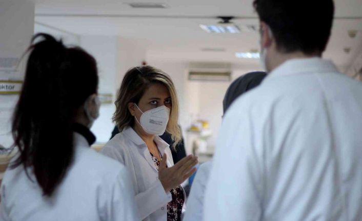 Uzmanlardan "Covid-19 ve gribin birlikte olduğu vakalar görülmeye başlandı" uyarısı