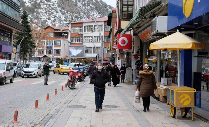 Vaka sayısı en fazla artan iller arasında yer alan Gümüşhane’de hastaneye başvuran hasta sayısının az olması dikkat çekiyor