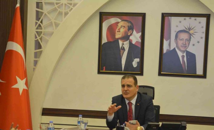 Vali Akbıyık: “Terör Hakkari’nin gündeminden çıkıyor”