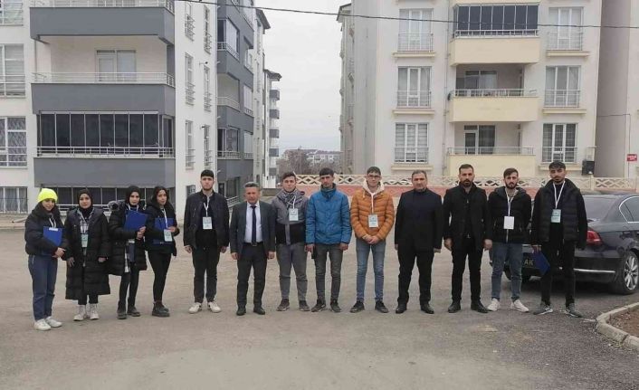 Yazıkonak’ta  halkın öneri, istek  ve şikayetleri kapı kapı ziyaret edilerek alınıyor