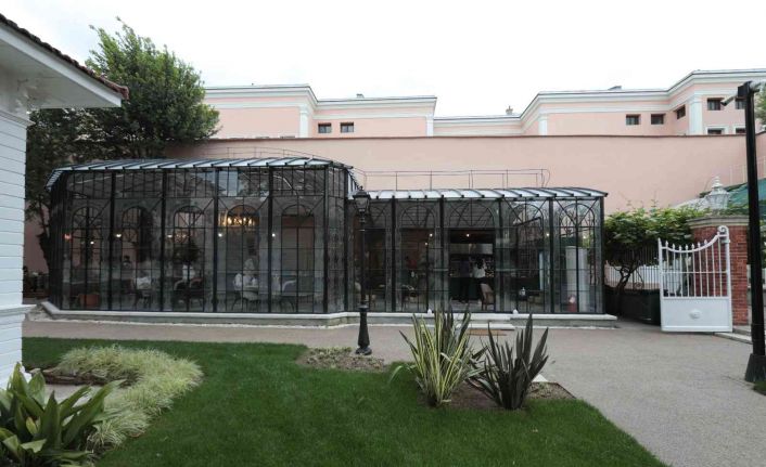 Yenilenen Milli Saraylar Resim Müzesi 1 yaşında