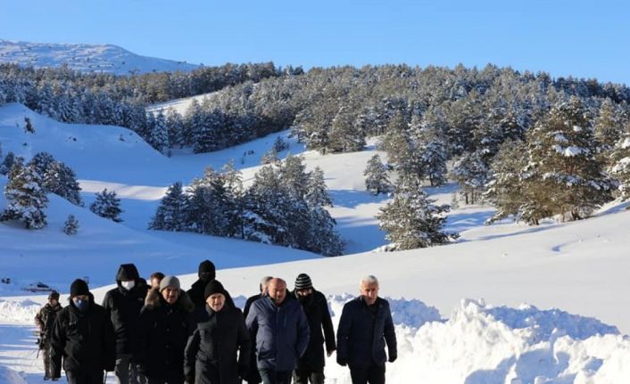 Yıldırım, Dumanlı Tabiat Parkı’nda yürüyüş yaparak devam eden çalışmaları yerinde inceledi