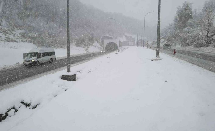 Zonguldak Valiliği yollardaki son durumu paylaştı
