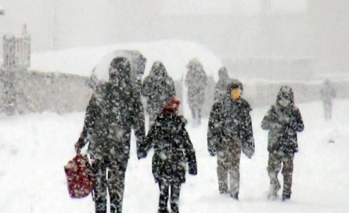 Ahlat’ta kar tatili