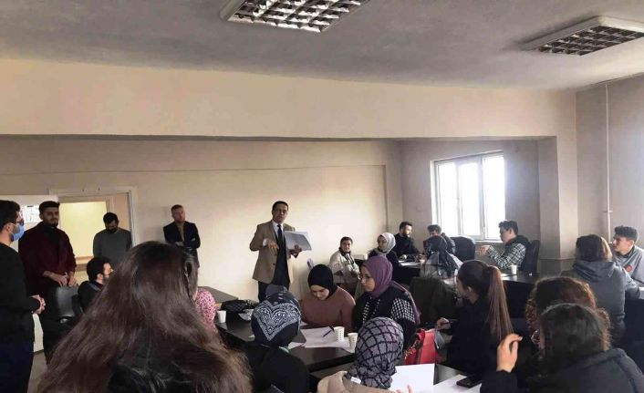 Altıntaş’ta 100. yıl öğrenci çalıştayı