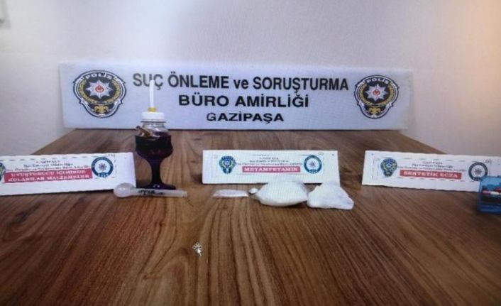 Antalya’da 3 ilçede 9 ayrı adrese eş zamanlı narkotik operasyonu: 10 gözaltı