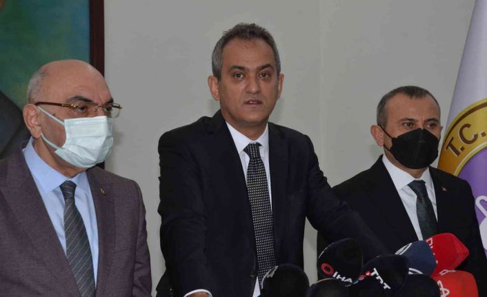 Bakan Özer: “Ordu’da 54 okulun depreme karşı güçlendirme çalışması 2022 yılı içerisinde bitecek”