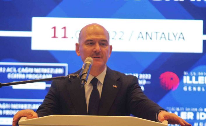 Bakan Soylu: "112 Acil Çağrı Merkezimizde 2021 yılında alınan toplam 104.6 milyon çağrının 71 milyonu, yani yüzde 68’i asılsızdır ve gereksizdir"