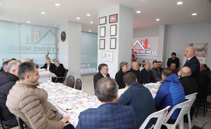 Başkan Bıyık, esnafın taleplerini dinledi