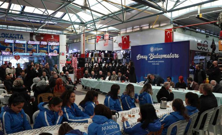 Başkan Demir: “Yabancılar Çarşısı, Millet Bahçesi statüsü kazanarak artık resmi hale geldi”