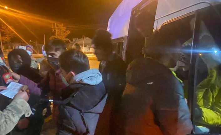 Bitlis’te 122 düzensiz göçmen yakalandı