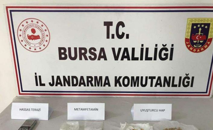 Bursa’da jandarmadan uyuşturucu tacirlerine operasyon: 2 tutuklama