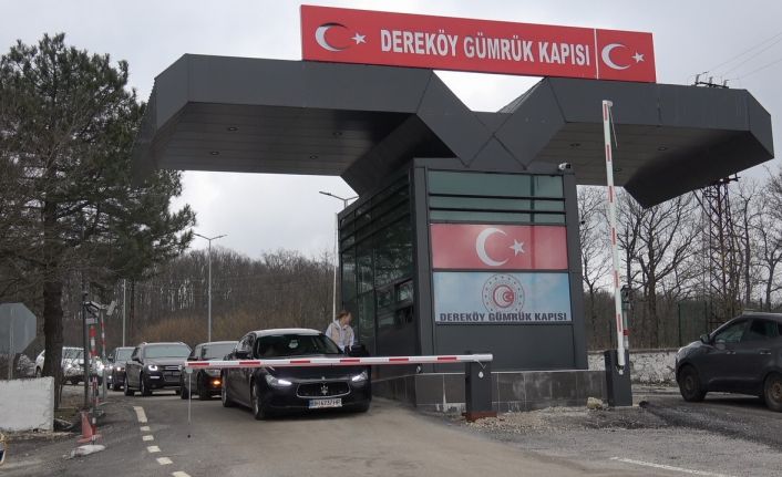 Çatışmalardan kaçan Ukraynalı ve Türk vatandaşları Türkiye’ye gelmeye devam ediyor