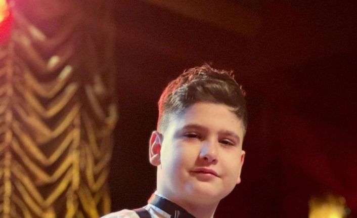 Dehamcan Biçen, sesiyle mest ediyor: 4 ayda 2 klip çekti