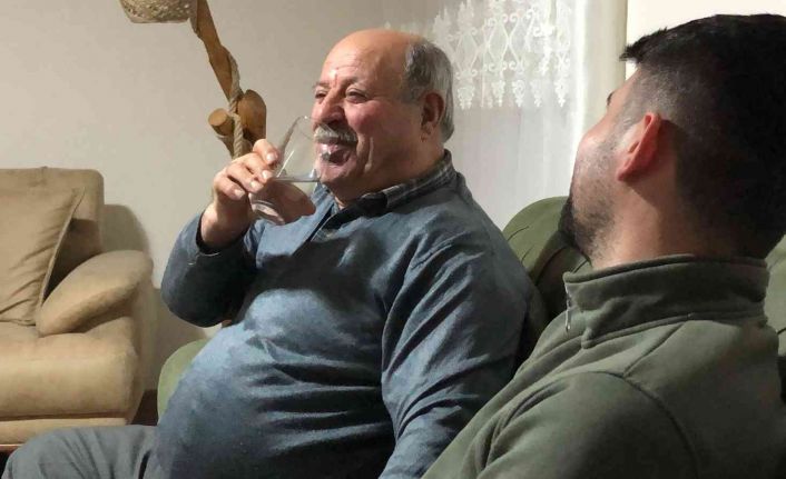 Doktorun tek bir sözü ile 40 yıldır çay ve sigara içmiyor