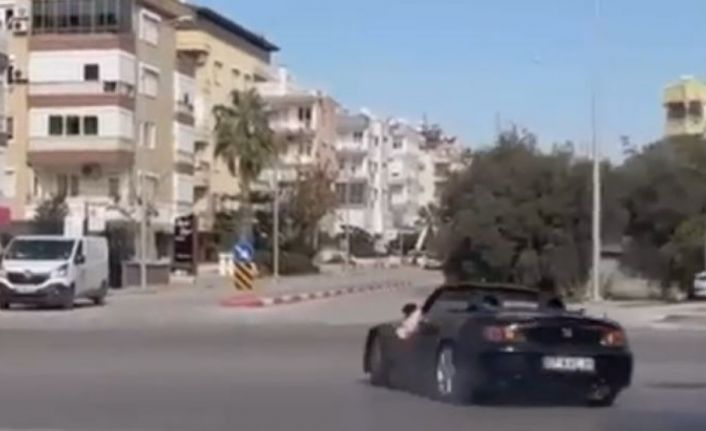 Düğün konvoyunda üstü açık spor arabası ile drifte 11 bin TL ceza