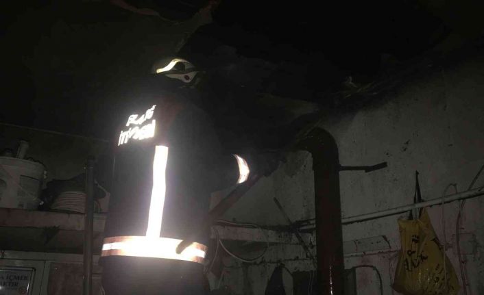 Elazığ’da iş yeri yangını