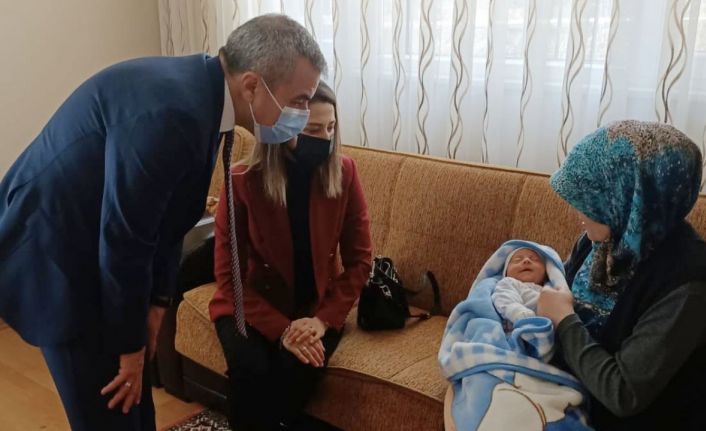 Erdek’te “Aramıza Hoş geldin Bebek” ziyaretleri devam ediyor