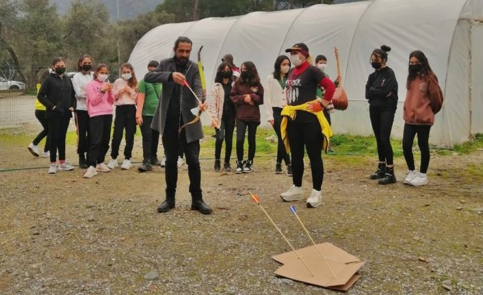 Gönüllük esasına dayalı yaptığı çalışmalar ile Köyceğiz’de okçuluk sporuna ilgi oluşturuyor