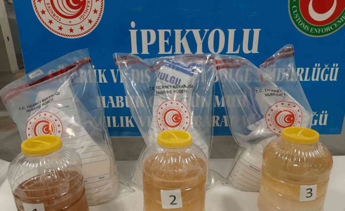 Gümrük muhafaza ekipleri, bidonlara gizlenmiş 57 kilogramlık uyuşturucunun yurda girişini engelledi