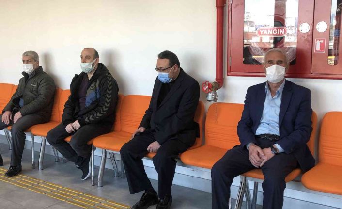 İstanbul’un göbeğindeki Avrupa Yakası Nüfus Hizmetleri Merkezi’nden vatandaşlara çağrı