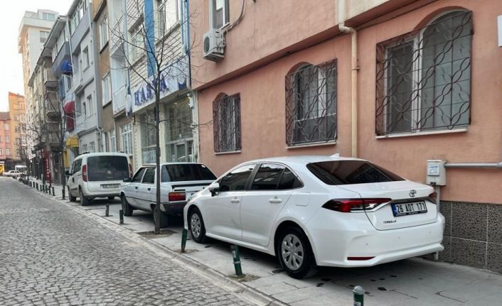 Kaldırım değil sanki otopark